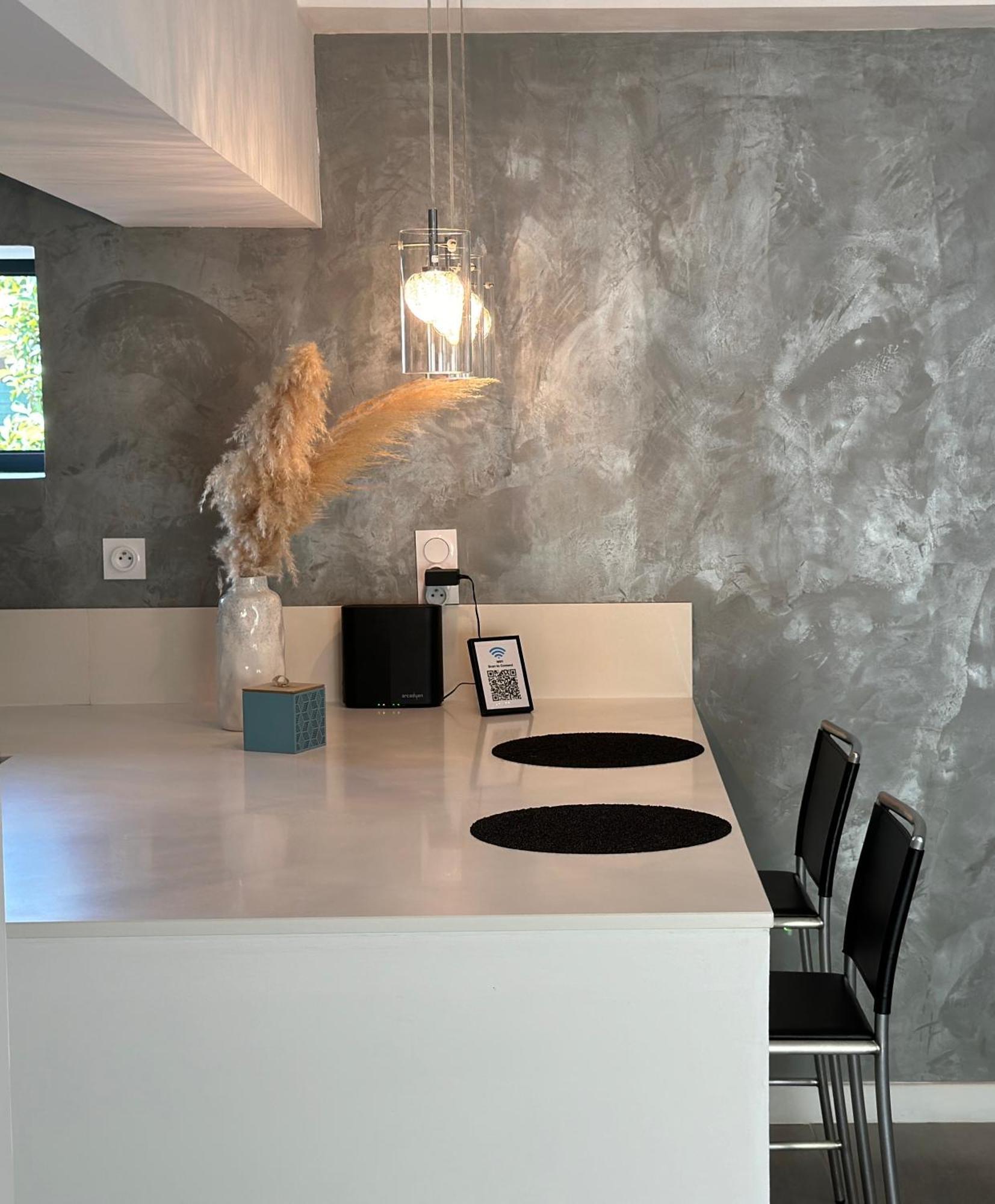 Maison Contemporaine Avec Piscine Privee Chauffee, Entre Plages Et Provence, Borne 11 Kw Istres Eksteriør billede